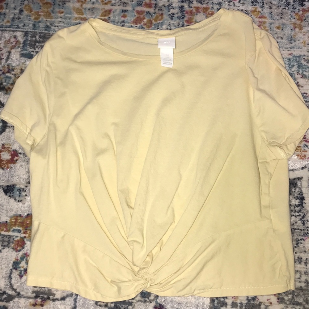 twist knot top! 🌼